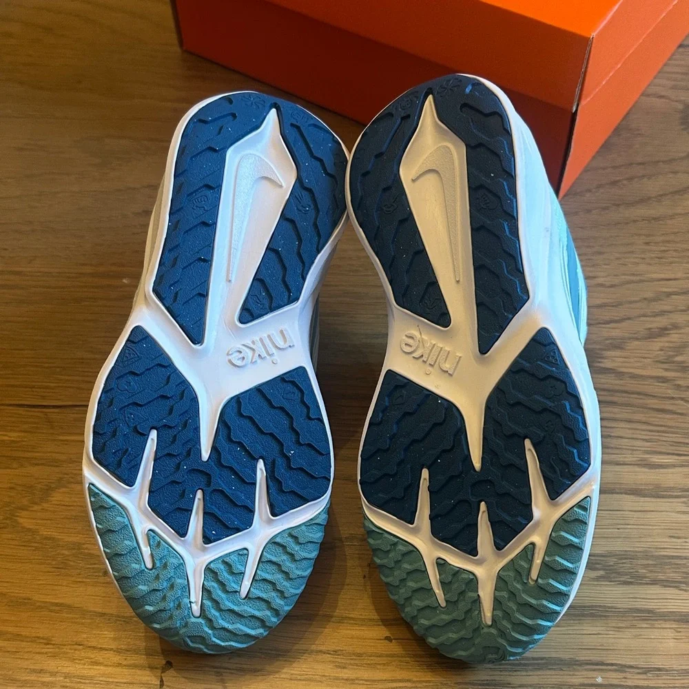 Nike Star Runner Kids 13c in Light Blue and Teal - Picture 5 of 5